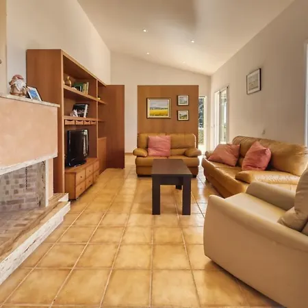 Sleeps 8 Pool Wifi