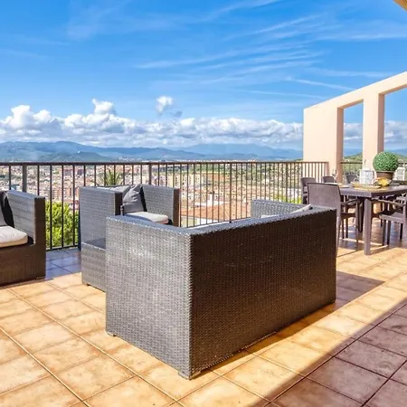 Sleeps 8 Pool Wifi Villa *